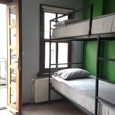 The Hub Albergue *